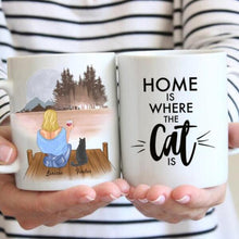 Lade das Bild in den Galerie-Viewer, Woman with Cat & Drink - Personalized Mug (1-2 Cats)